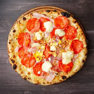 Mikele special pizza 32cm + Coca Cola 0,5l