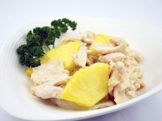 Pollo con ananas