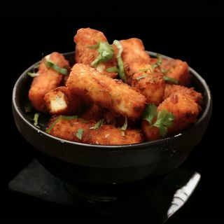 Deditos De Búfalo Con Salsa De Jalapeño (10 Uds.)