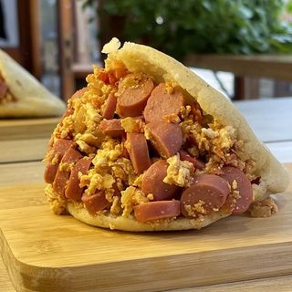 Arepa Salchicha 