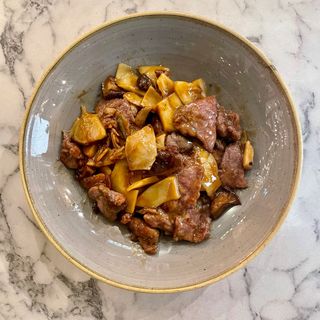 Ternera Con Bambú Y Setas Shiitake