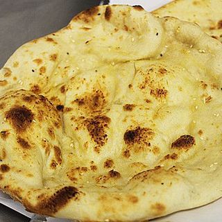 Pão Peshawari/Peshawari naan