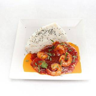 Krewetki w sosie czosnkowym