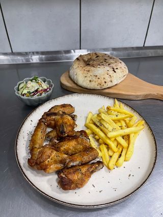 Obrok pečena pileća krilca