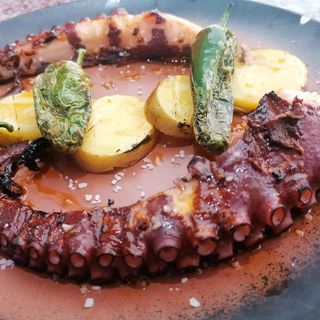 Pulpo A La Brasa (Ración Entera)