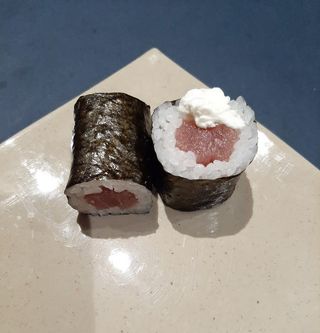 Maki Atún Y Queso (8 Piezas)