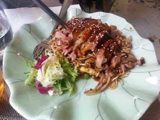 183. Yakisoba con Pato y Salsa Teriyaki
