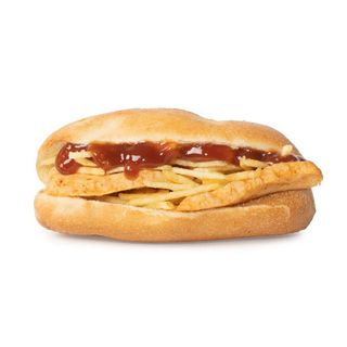 25. Pollo kebab, patatas paja y salsa BBQ