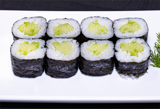 75. Maki De Pepino (8 Uds.)