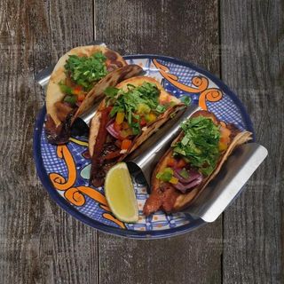 TACOS FAJITAS.