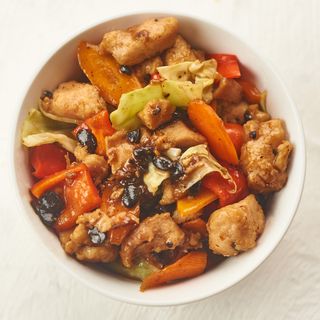 Chicken in Black Bean Sauce (Sharing Tray)