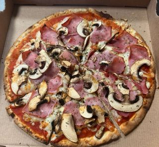 Pizza Caprichosa (27 Cm.)