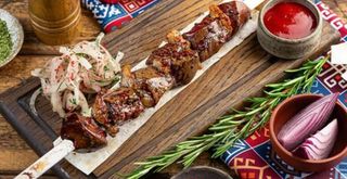 Баранья печень с курдюком