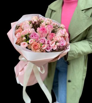 Buchet Mix miniroze si trandafiei roz