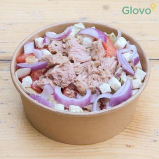 Лятна салата с риба тон