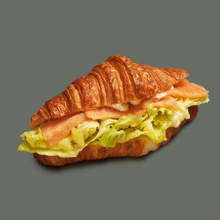 Круассан с семгой (190 гр.)