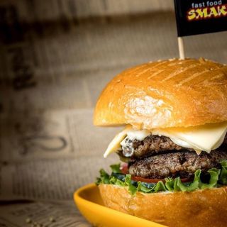 Бургер говяжий (220 г)