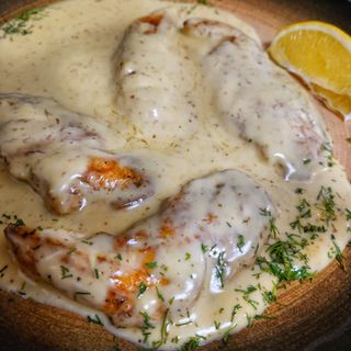 Пилешки жулиени със синьо сирене (300г)