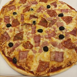 Pizza de Queijo e Fiambre