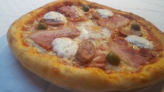 Pizza Lucija