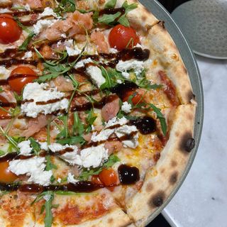 Pizza di salmone  (30Cm.)