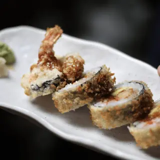 Maki frito ( gamba aguacate ) 