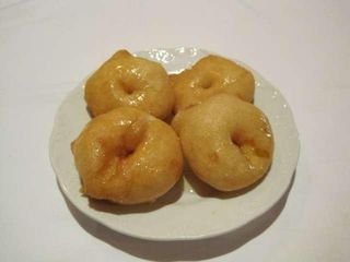 080. Паниран ананас със сладолед и сметана (250гр)