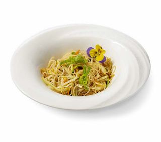 742. Spaghetti di riso con verdure