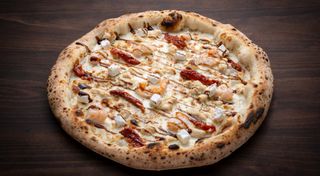 Піца з креветкою та курячим філе 32см