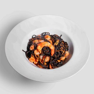 Spaghetti Nero com Marisco