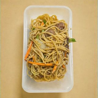 Tallarines Fritos Con Ternera