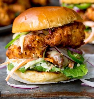 Big mexican burger,pollo,Tacchino,suino+Patatine & Coca-Cola 