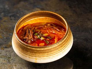 Zuppa piccante di manzo