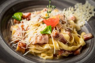 Паста Карбонара по оригинална италианска рецепта (350г)