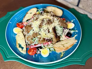 Салат з телятиною (300g)