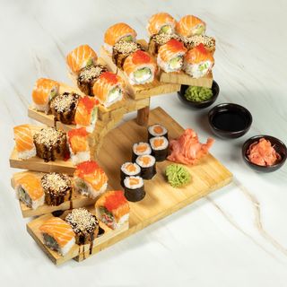 ორაგულის სეტი + საჩუქრად 2x კოკაკოლა 0,5ლ