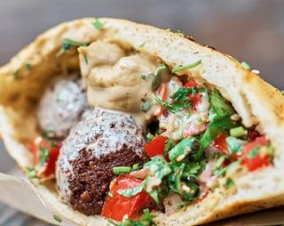 Falafel con feta