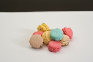 Macaron čokolada jagoda