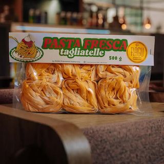Świeże tagliatelle