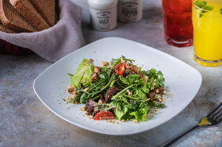 Фирменный салат "Белый Журавль"