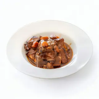 Plato estilo rotos de rabo de toro desmigado
