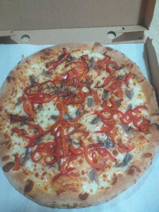 Pizza Capere și Anșoa