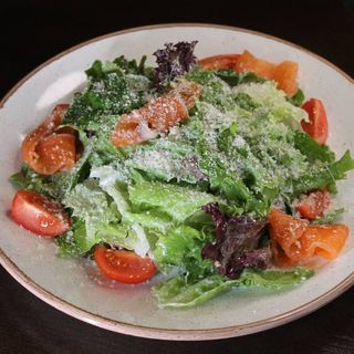 Салат "Цезар" зі слабосоленим лососем (270 гр)