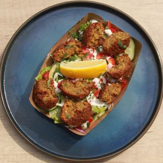 Фалафель в тарілці