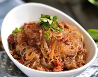 Spaghetti di soia con vitello