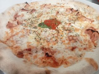 Pizza jamón y atún (33 cm.)