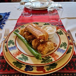 Sarmalute haiducesti cu afumatura si mamaliguta 350g