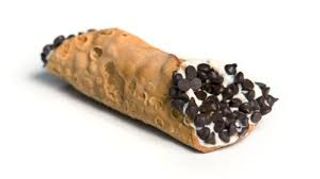 Cannolo grande di ricotta con chicchi di cioccolato