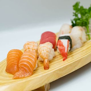 121 Nighiri misto - 8 pezzi