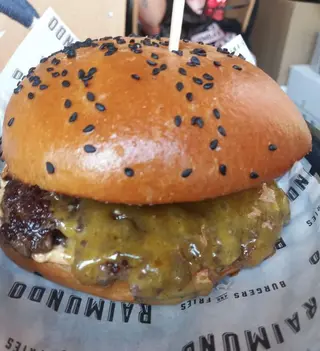Burger Queso